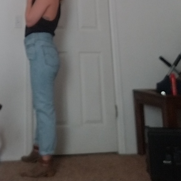 Levi's Premium
WEDGIE FIT ANKLE WOMEN'S JEANS - Picture 2 of 3